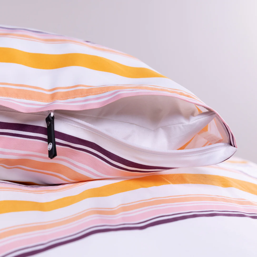 Cape Cod Magnetic Clip & Zip Duvet Cover - Image 4